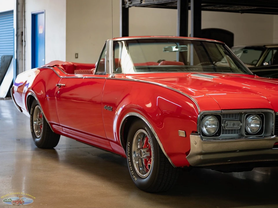 1968 Oldsmobile Cutlass Supreme - Image 12 of 21