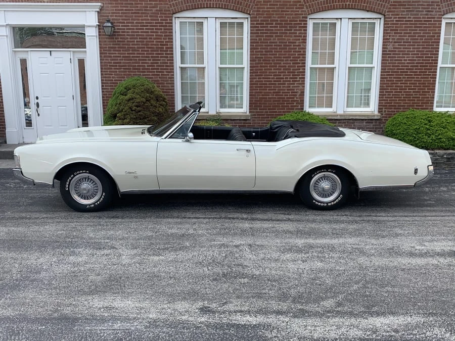 1968 Oldsmobile 88 - Image 2 of 10