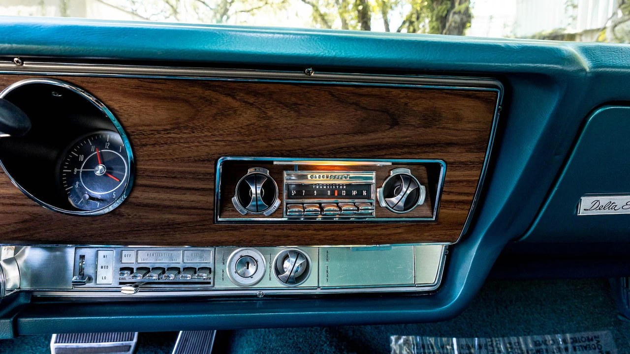 1968 Oldsmobile 88 - Image 14 of 25