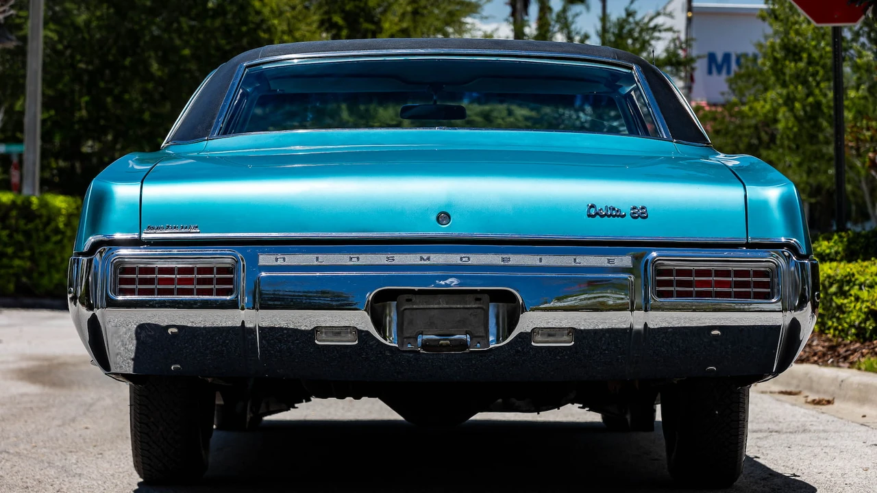 1968 Oldsmobile 88 - Image 23 of 25
