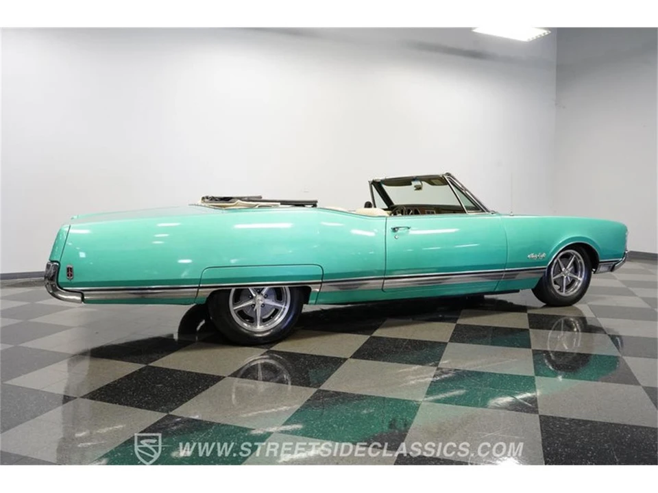 1968 Oldsmobile 98 - Image 12 of 31