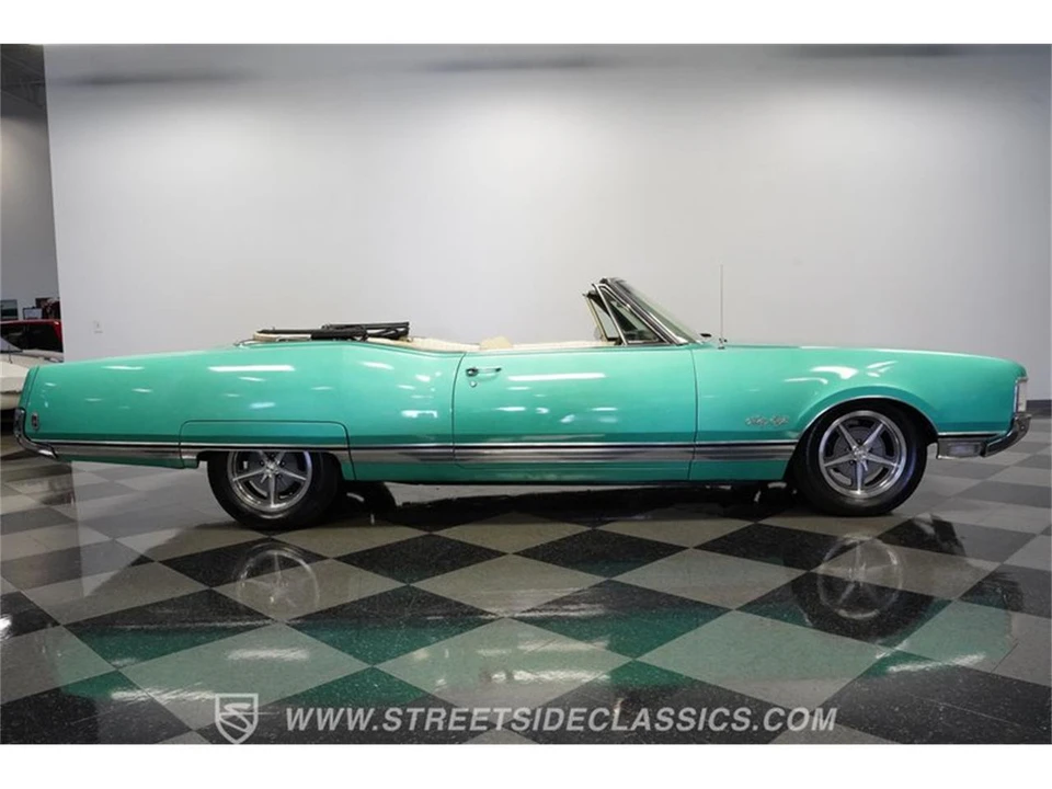 1968 Oldsmobile 98 - Image 13 of 31