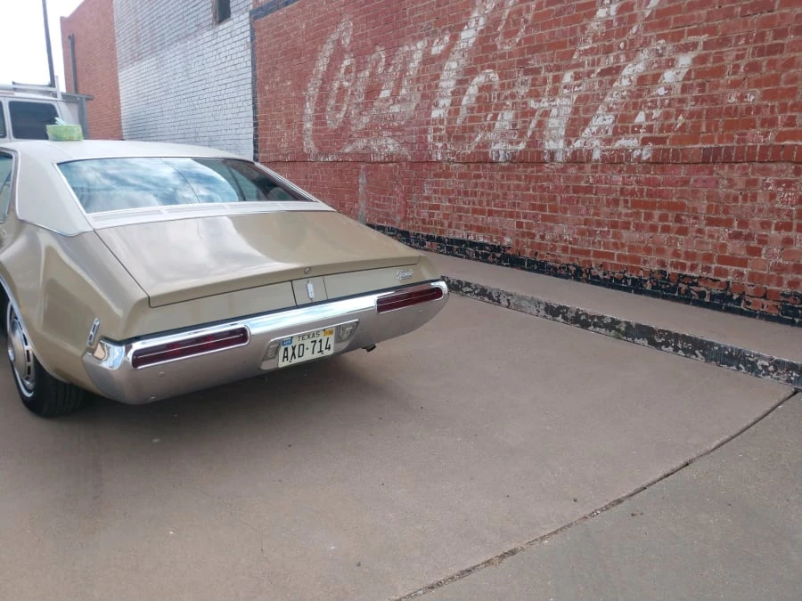 1968 Oldsmobile Toronado - Image 9 of 10