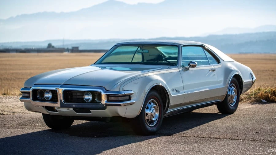 1968 Oldsmobile Toronado - Image 9 of 31