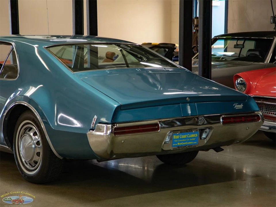 1968 Oldsmobile Toronado - Image 23 of 31