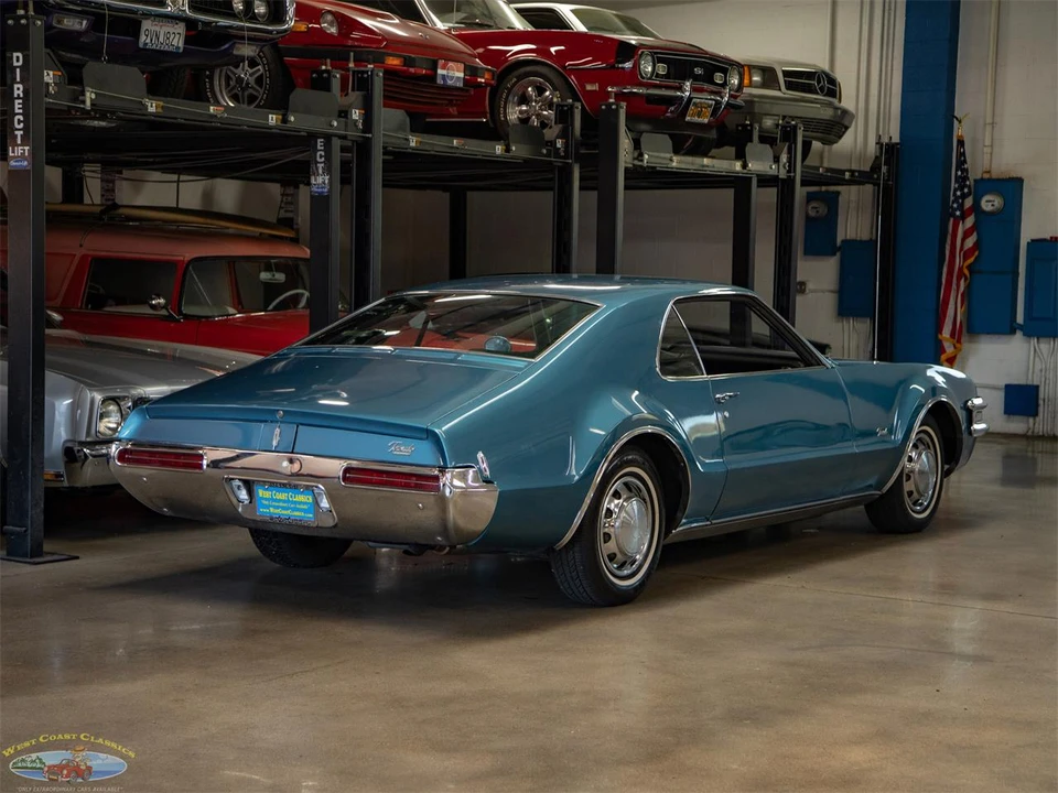 1968 Oldsmobile Toronado - Image 24 of 31