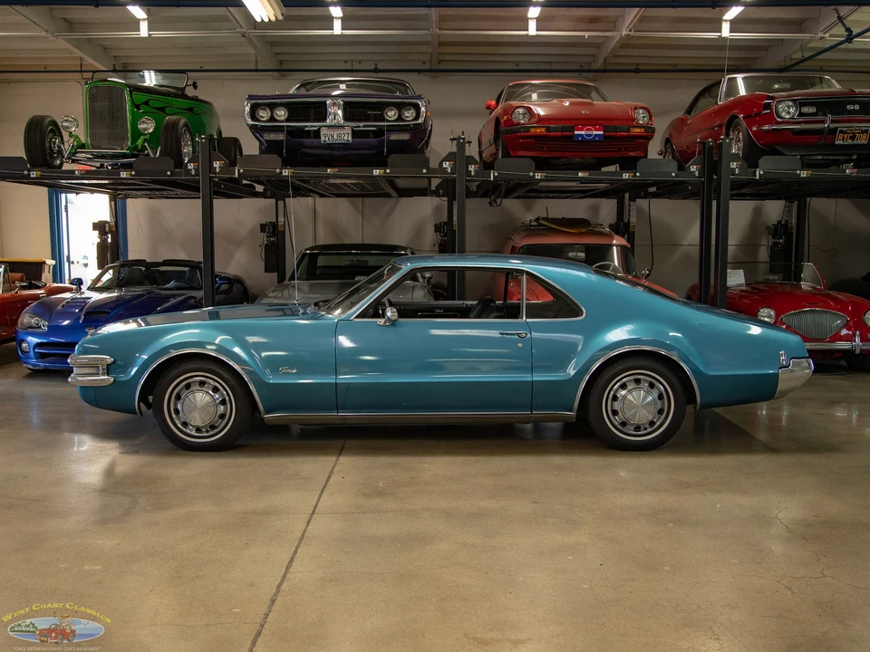 1968 Oldsmobile Toronado - Image 7 of 31