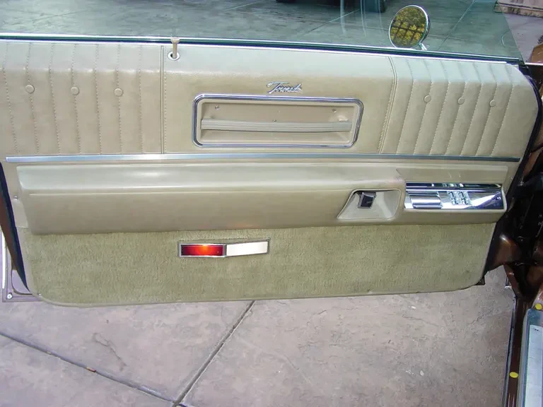 1968 Oldsmobile Toronado - Image 9 of 19
