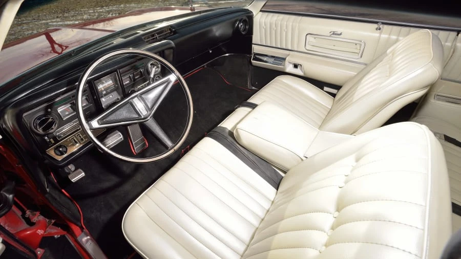 1968 Oldsmobile Toronado - Image 4 of 20