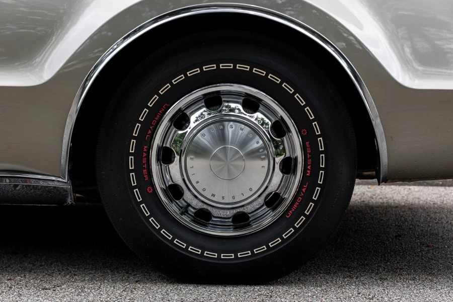 1968 Oldsmobile Toronado - Image 17 of 31