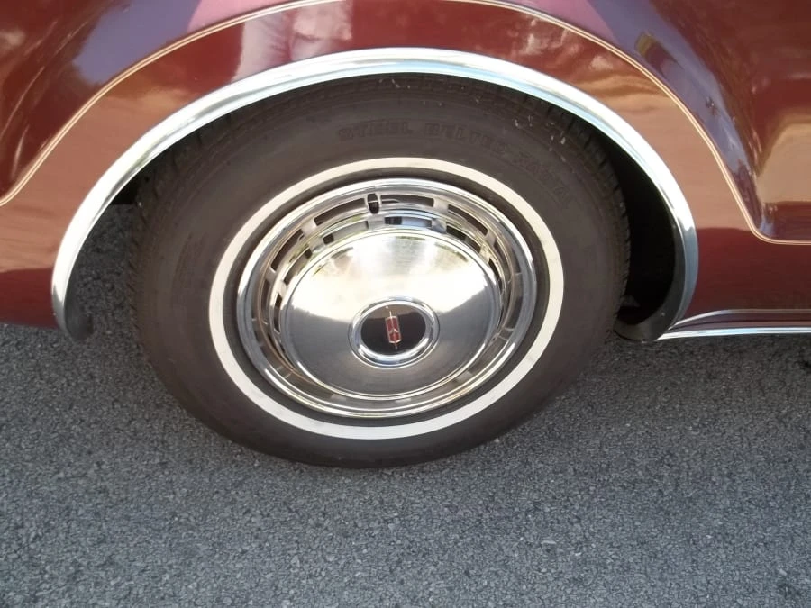 1968 Oldsmobile Toronado - Image 8 of 10