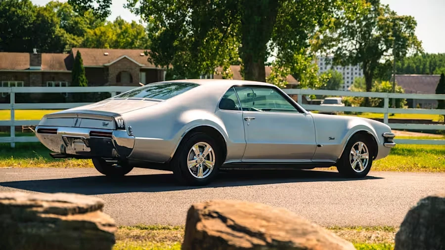 1968 Oldsmobile Toronado - Image 7 of 20