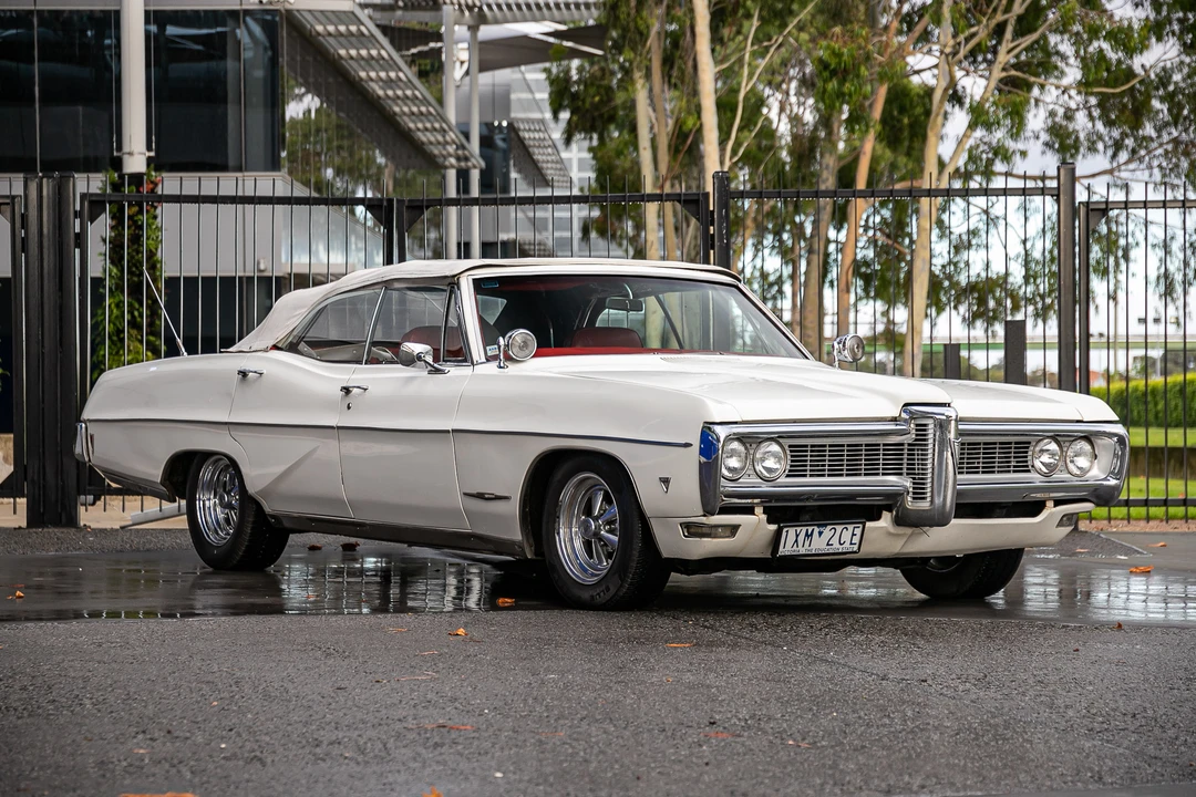 1968 Pontiac Parisienne - Image 11 of 31