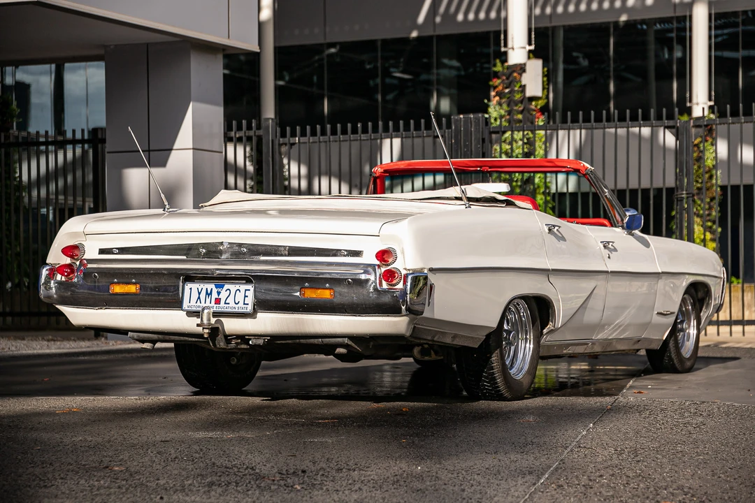 1968 Pontiac Parisienne - Image 8 of 31