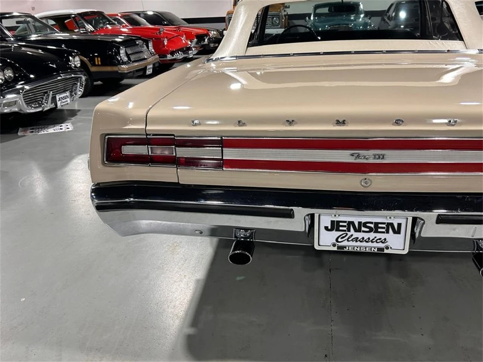 1968 Plymouth Fury - Image 25 of 31