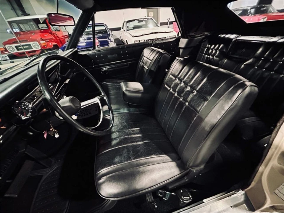 1968 Plymouth Fury - Image 10 of 31