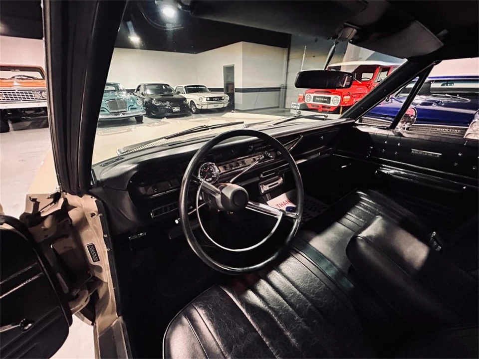 1968 Plymouth Fury - Image 11 of 31
