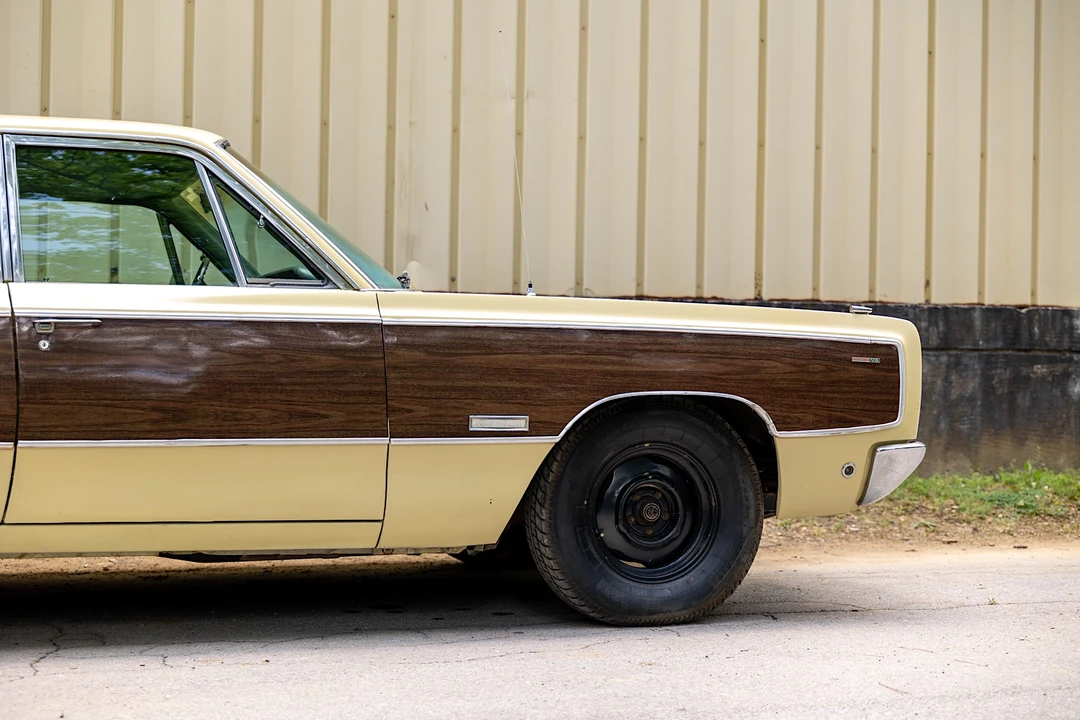 1968 Plymouth Suburban - Image 9 of 31