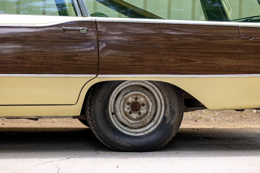 1968 Plymouth Suburban - Image 11 of 31