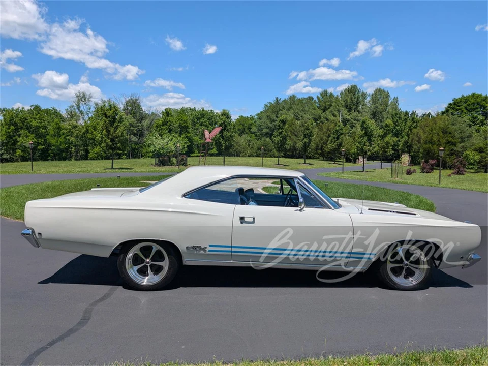 1968 Plymouth GTX - Image 2 of 5