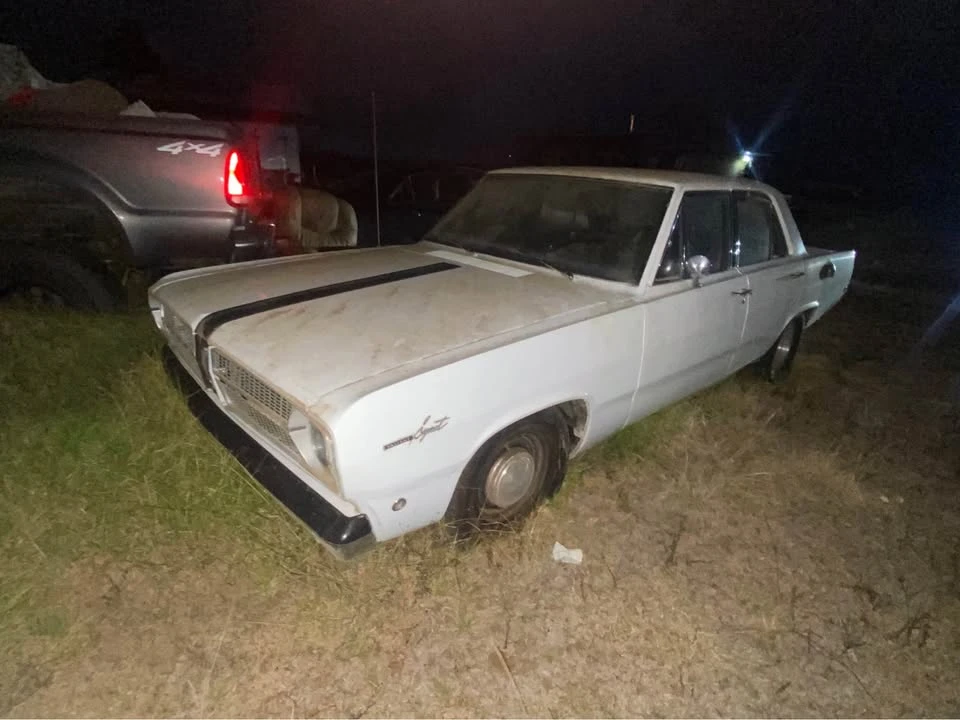 1968 Plymouth Valiant - Image 2 of 2