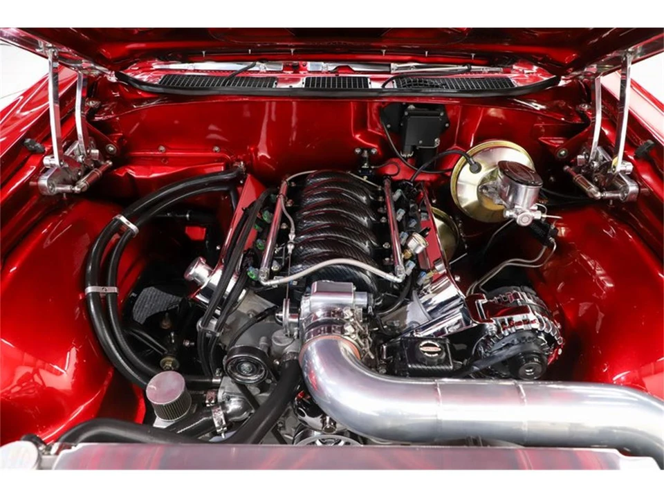 1968 Pontiac - Image 5 of 31