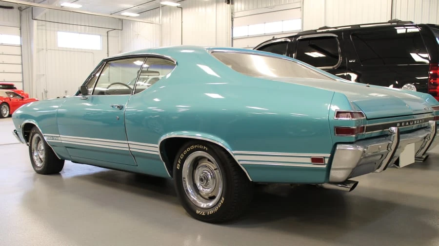 1968 Pontiac - Image 2 of 4