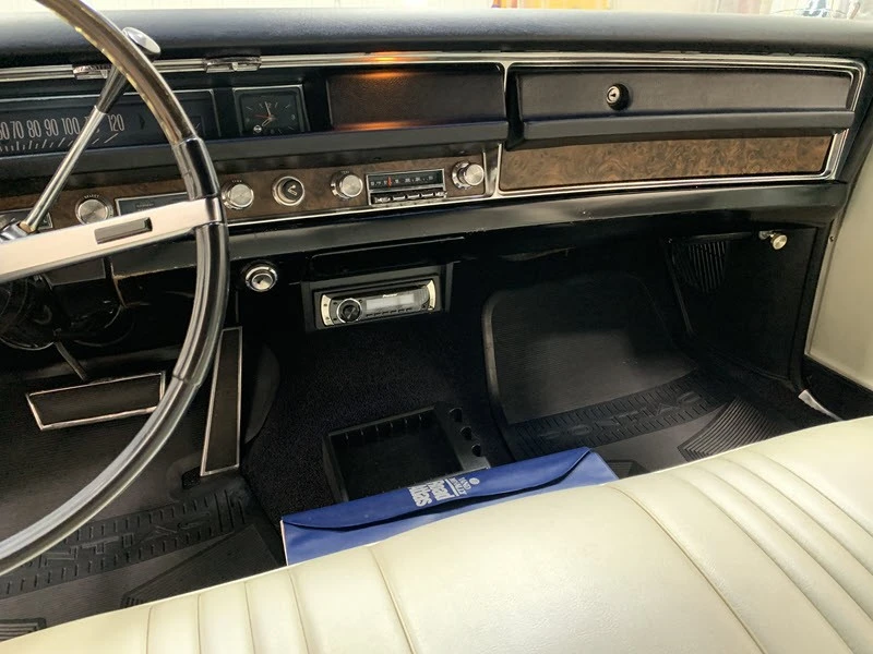 1968 Pontiac Bonneville 3rd Gen - Image 12 of 31