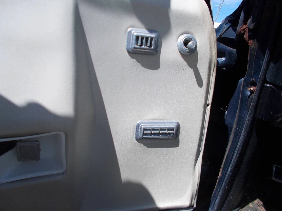 1968 Pontiac Bonneville 3rd Gen - Image 18 of 28