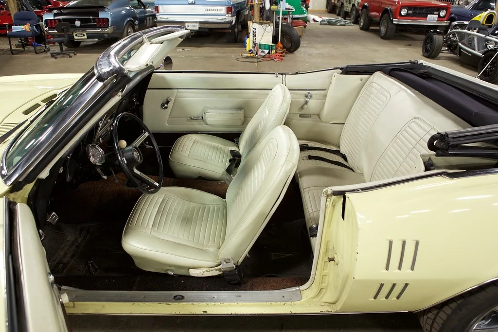 1968 Pontiac Firebird 1st Gen - Image 27 of 31