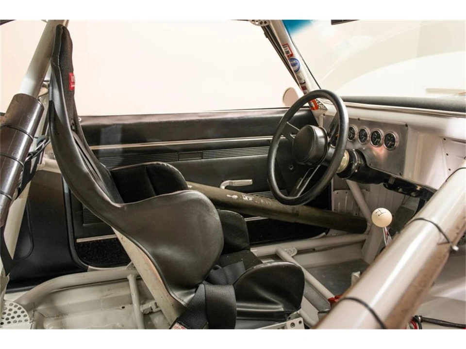 1968 Pontiac Firebird 1st Gen - Image 20 of 31