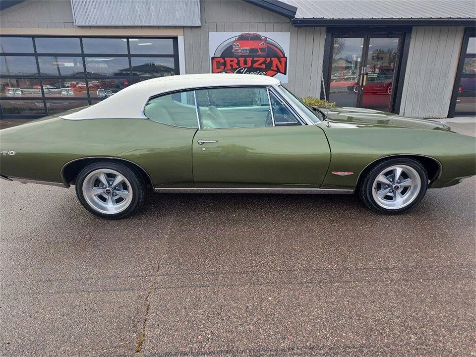 1968 Pontiac GTO 2nd Gen - Image 13 of 31