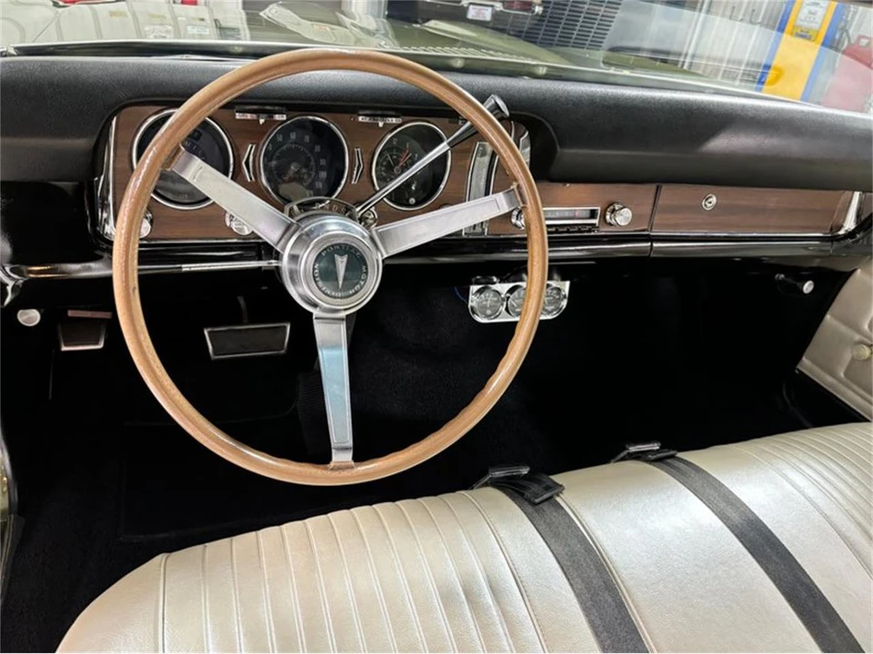 1968 Pontiac GTO 2nd Gen - Image 22 of 31