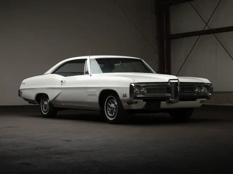 1968 Pontiac Parisienne - Image 2 of 2