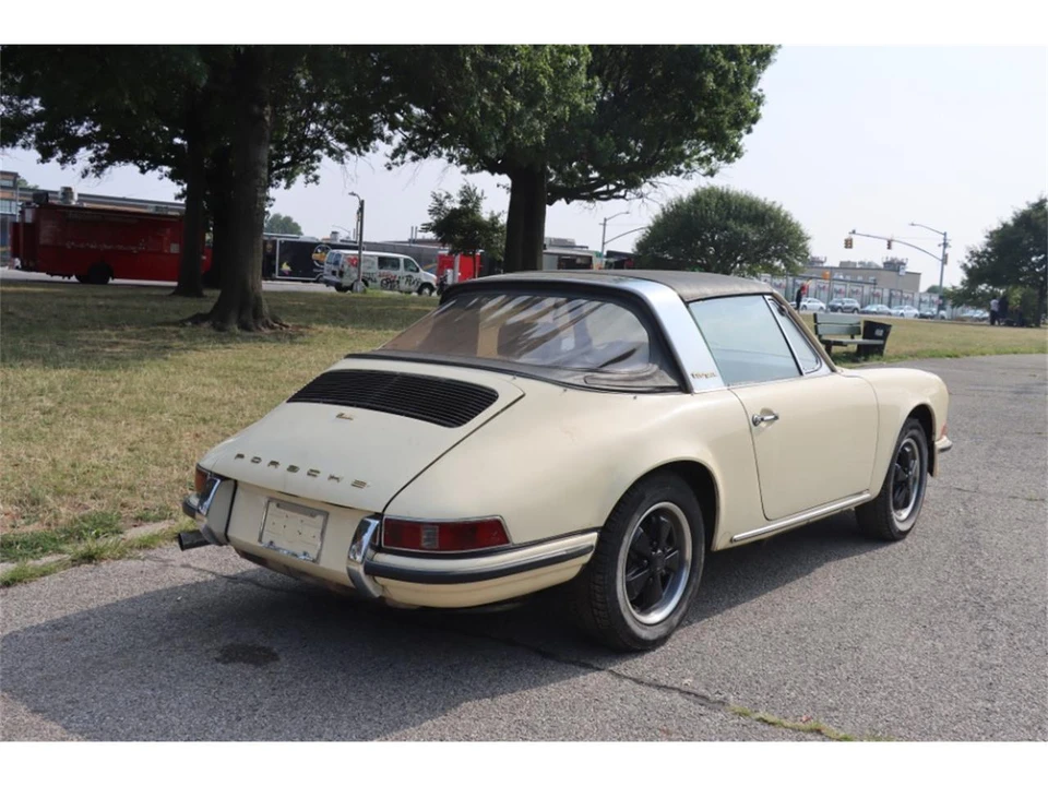 1968 Porsche 911 F-Body SWB - Image 5 of 8