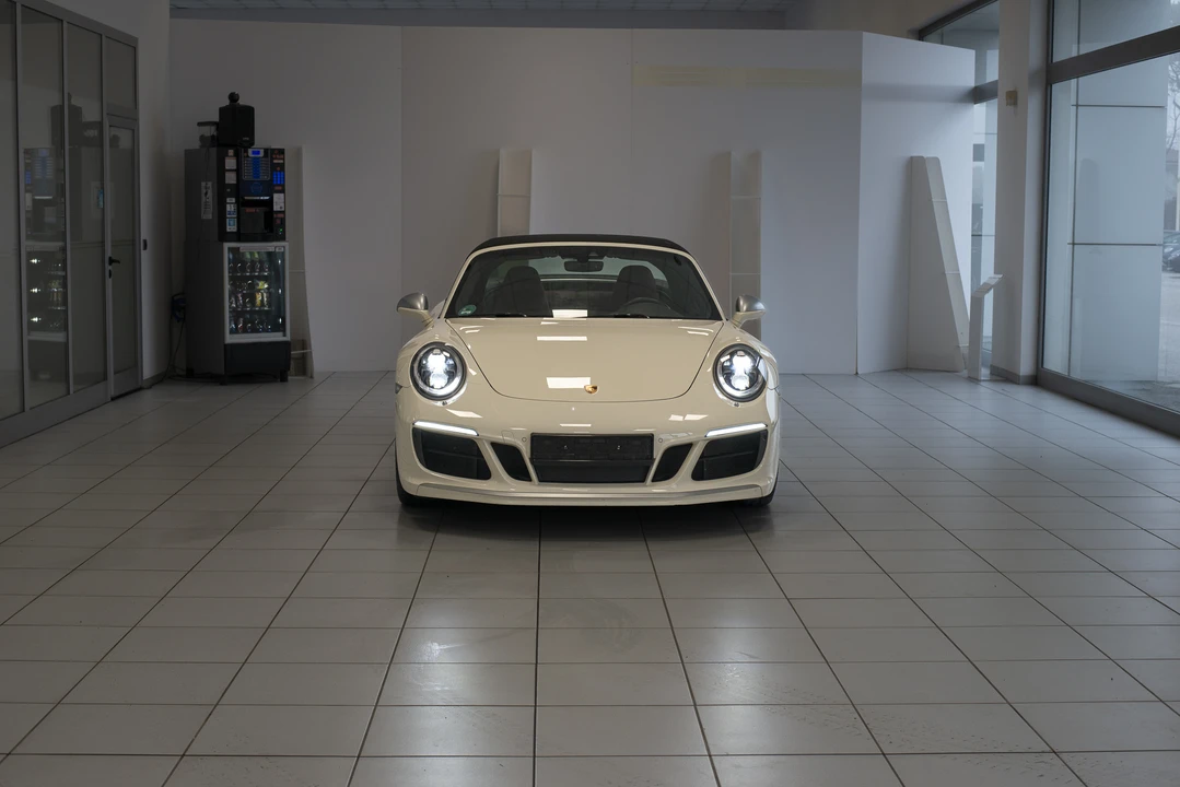 2018 Porsche 991 Targa 4 & 4S - Image 26 of 31