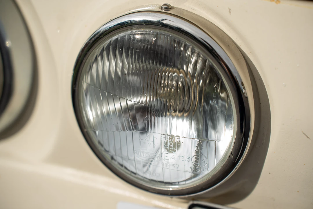 1968 Renault 10 - Image 25 of 31