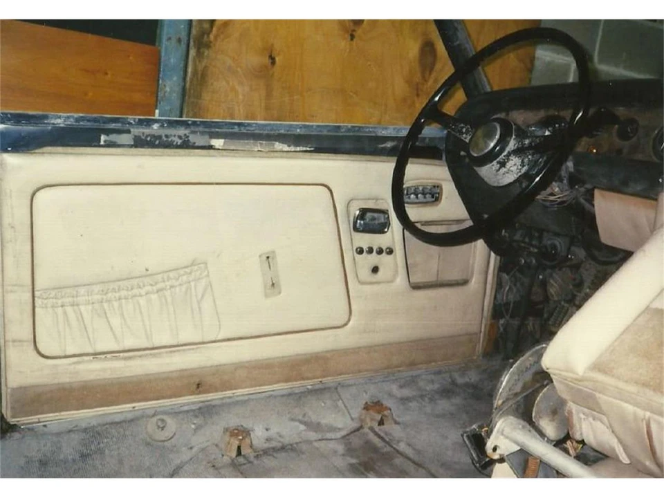 1968 Rolls-Royce Corniche - Image 6 of 17