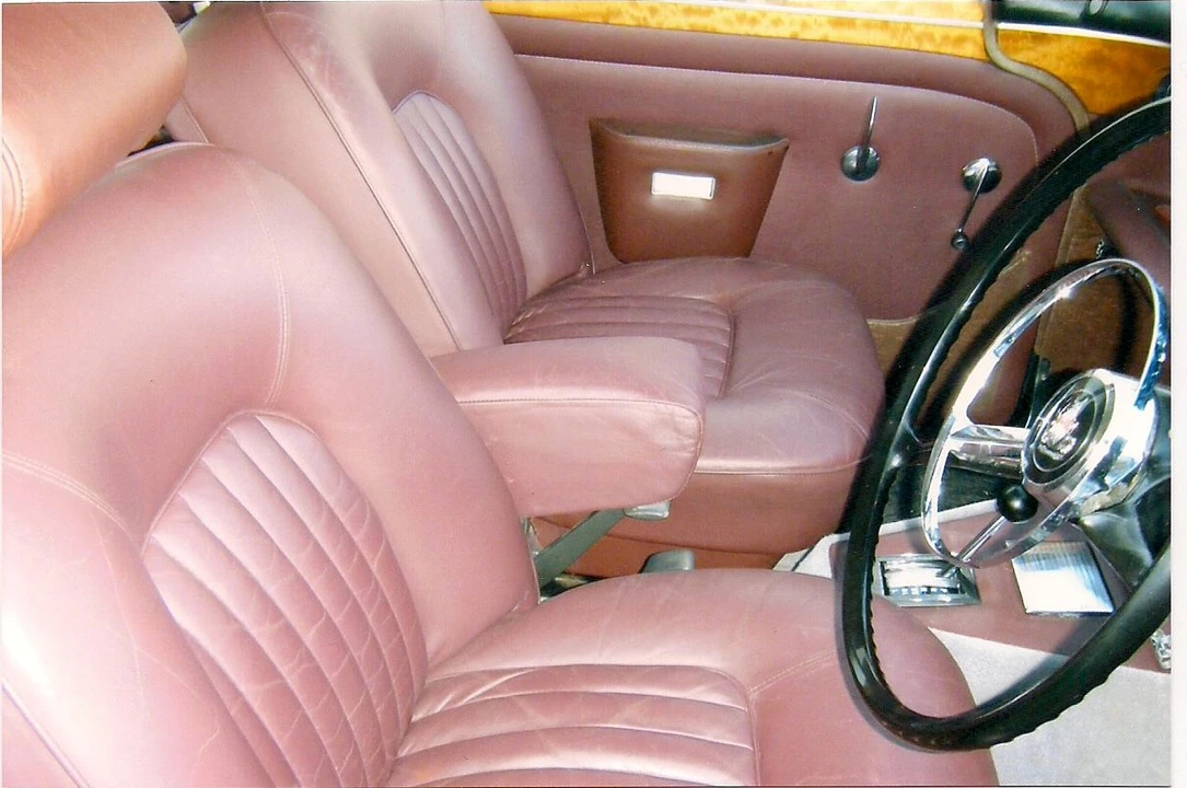 1968 Rover - Image 2 of 2