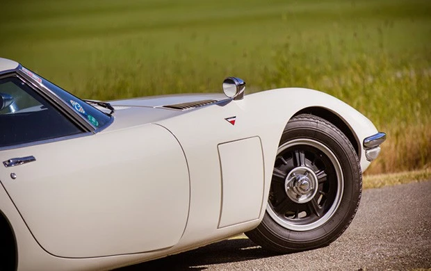 1968 Toyota 2000GT - Image 11 of 16