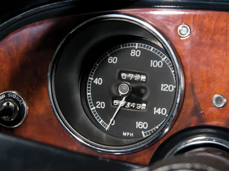 1968 Toyota 2000GT - Image 25 of 31