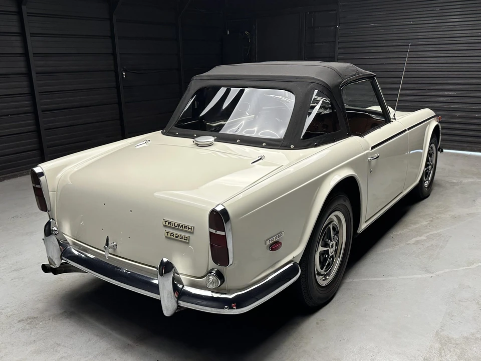1968 Triumph TR5/TR250 - Image 31 of 31