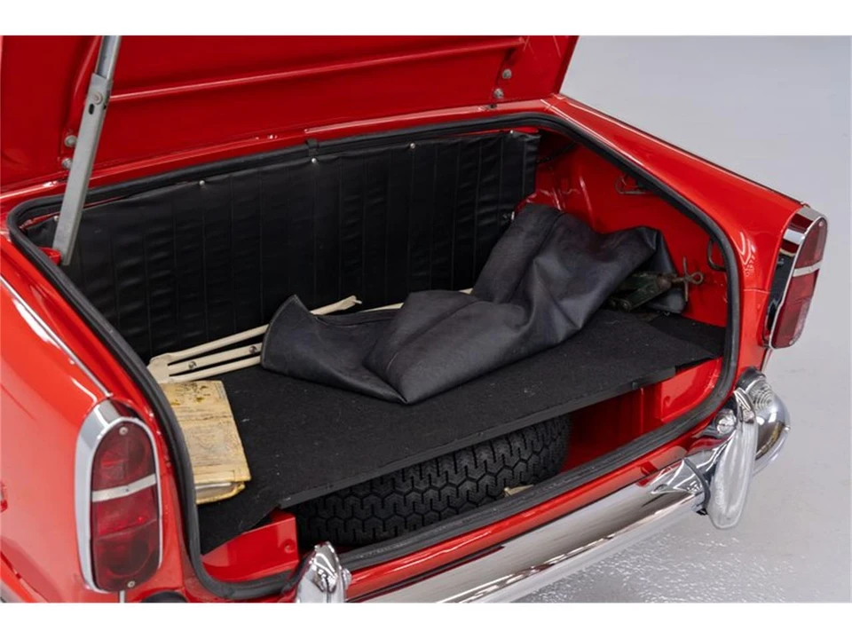 1968 Triumph TR5/TR250 - Image 28 of 31