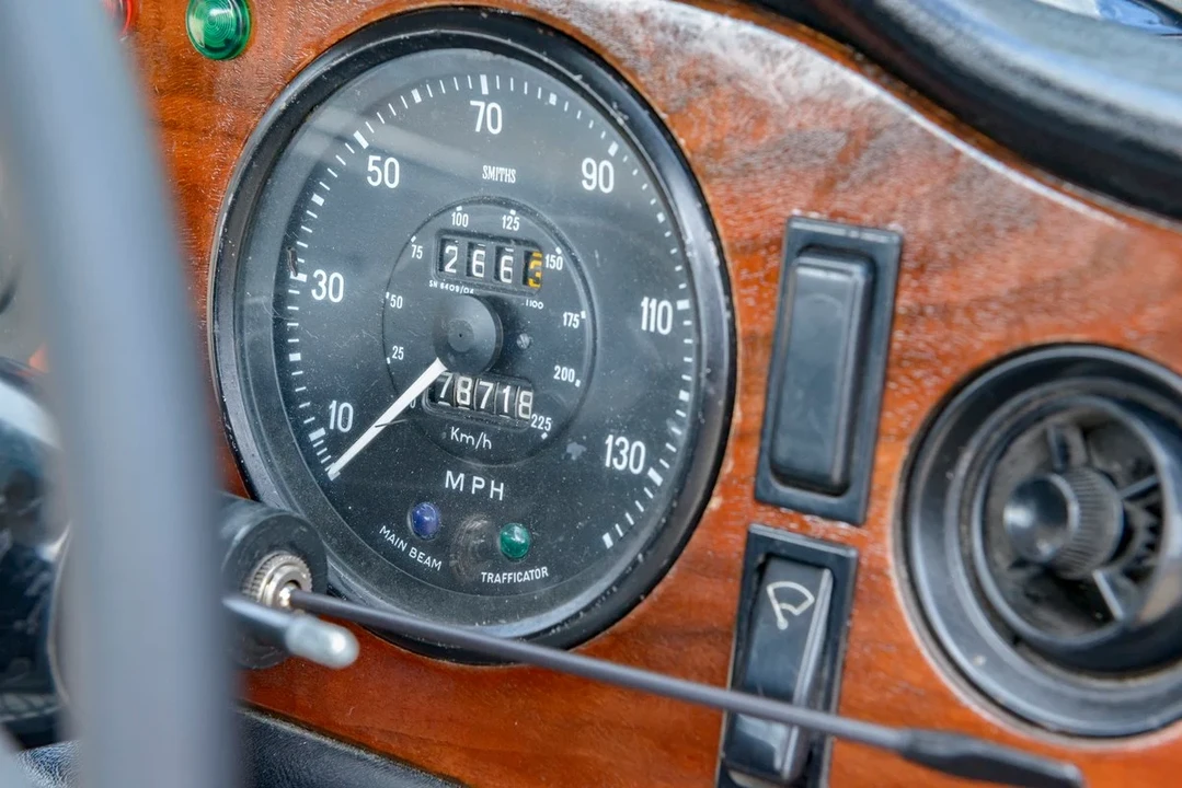 1968 Triumph TR5/TR250 - Image 29 of 30