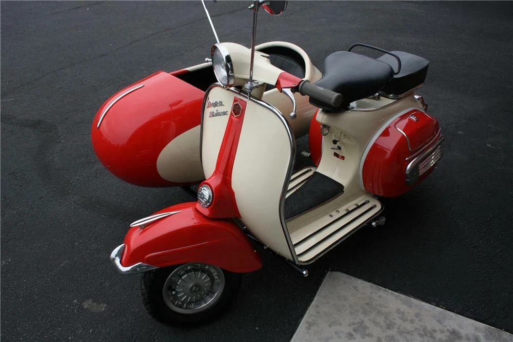 1968 Vespa Super & Primavera & P - Image 3 of 5