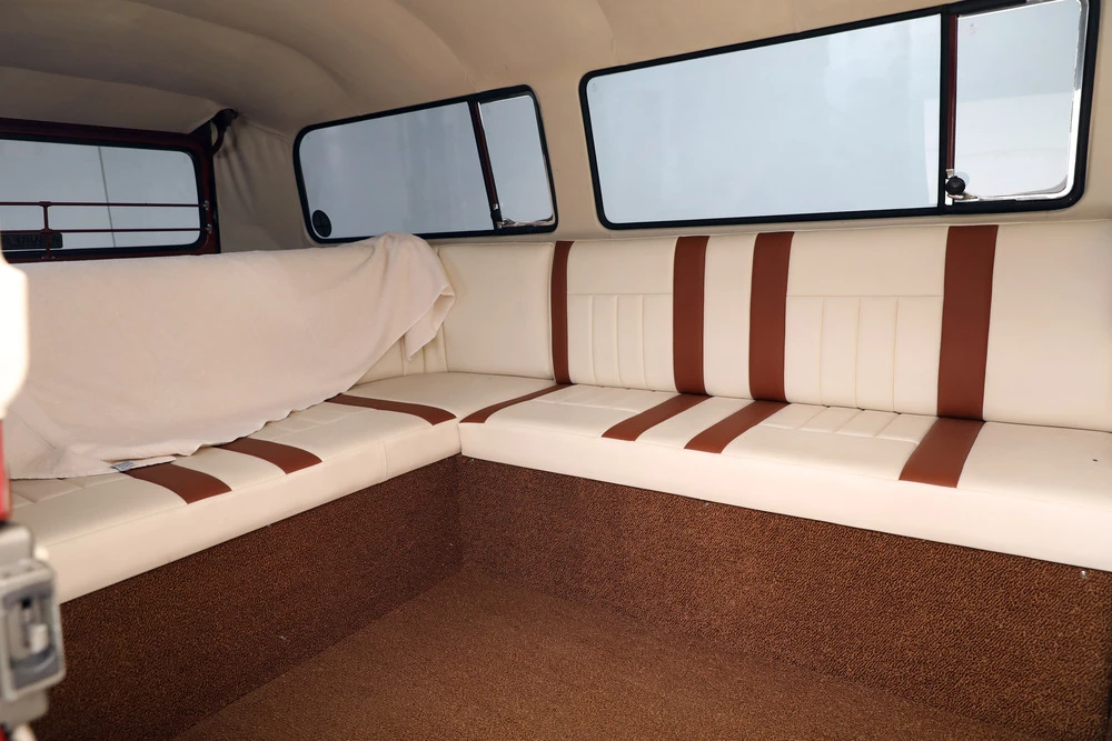 1968 Volkswagen Bay-Window Bus - Image 7 of 8