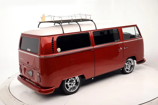 1968 Volkswagen Type II Custom Bus