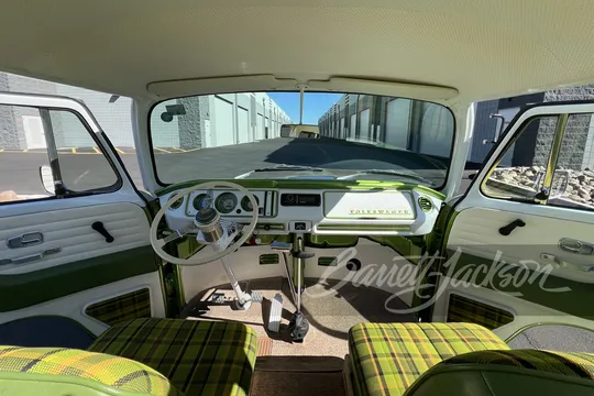 1968 Volkswagen Bay-Window Bus - Image 4 of 9