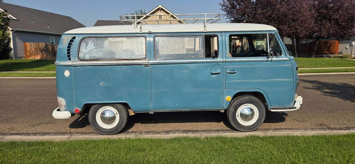 1968 Volkswagen Bay-Window Bus - Image 2 of 16