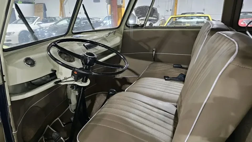1968 Volkswagen Split-Window Bus - Image 16 of 17